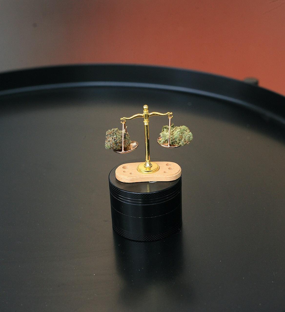 Umfassende Betrachtung der Cannabis-Legalisierung in Deutschland: Regelungen, Auswirkungen und Kritik - Medijane